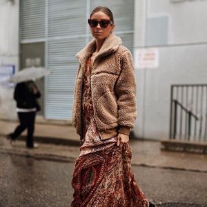 NWT Aritzia Wilfred Teddy Jacket